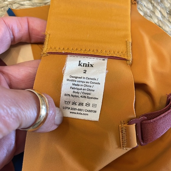 Knix Evolution bra size 2 - Picture 3 of 4